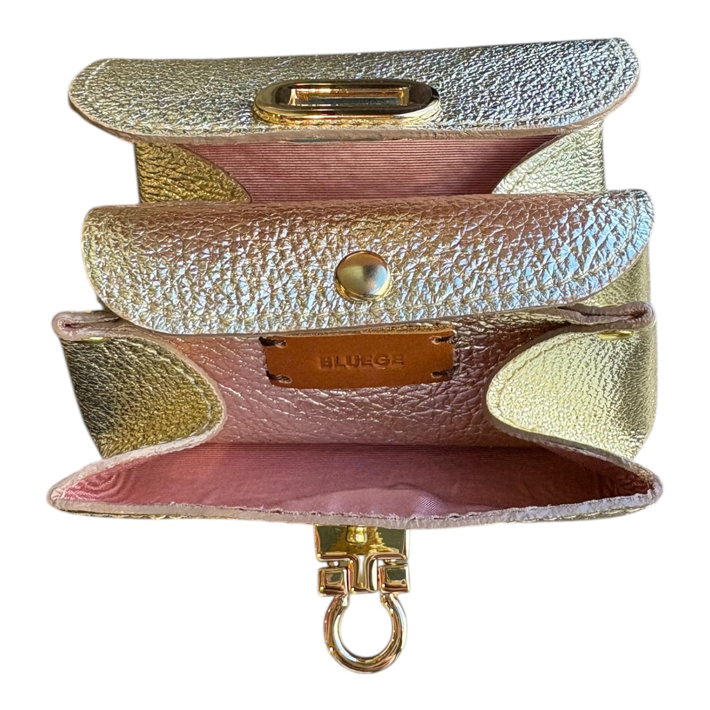 上品ゴールドのミニ財布｜コンパクトサイズ　